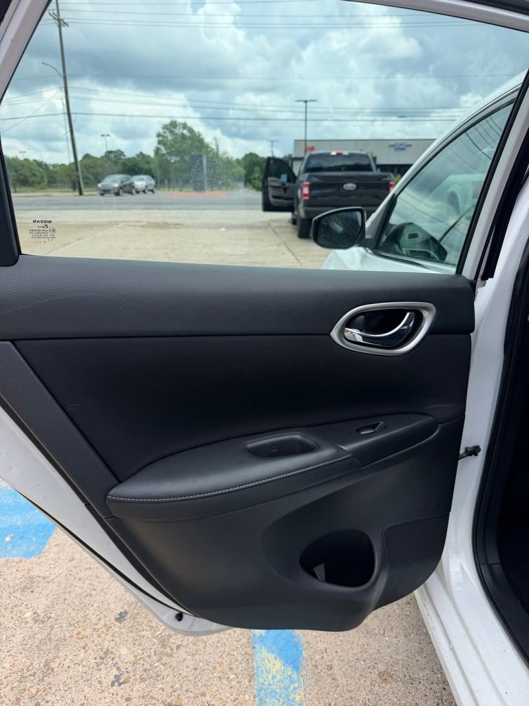 Used 2017 Nissan Sentra SV FWD image 8