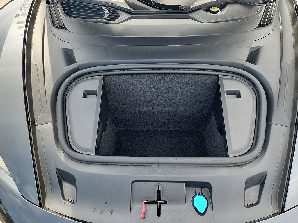 Certified 2025 Porsche Taycan image 28