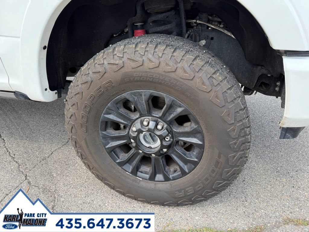 Used 2022 Ford F350 Platinum w/ Tremor Off-Road Package AWD/4WD image 10