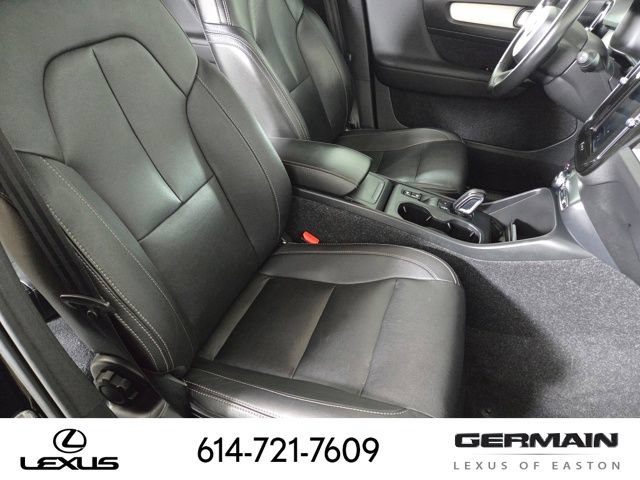Used 2019 Volvo XC40 T5 Momentum AWD/4WD image 30