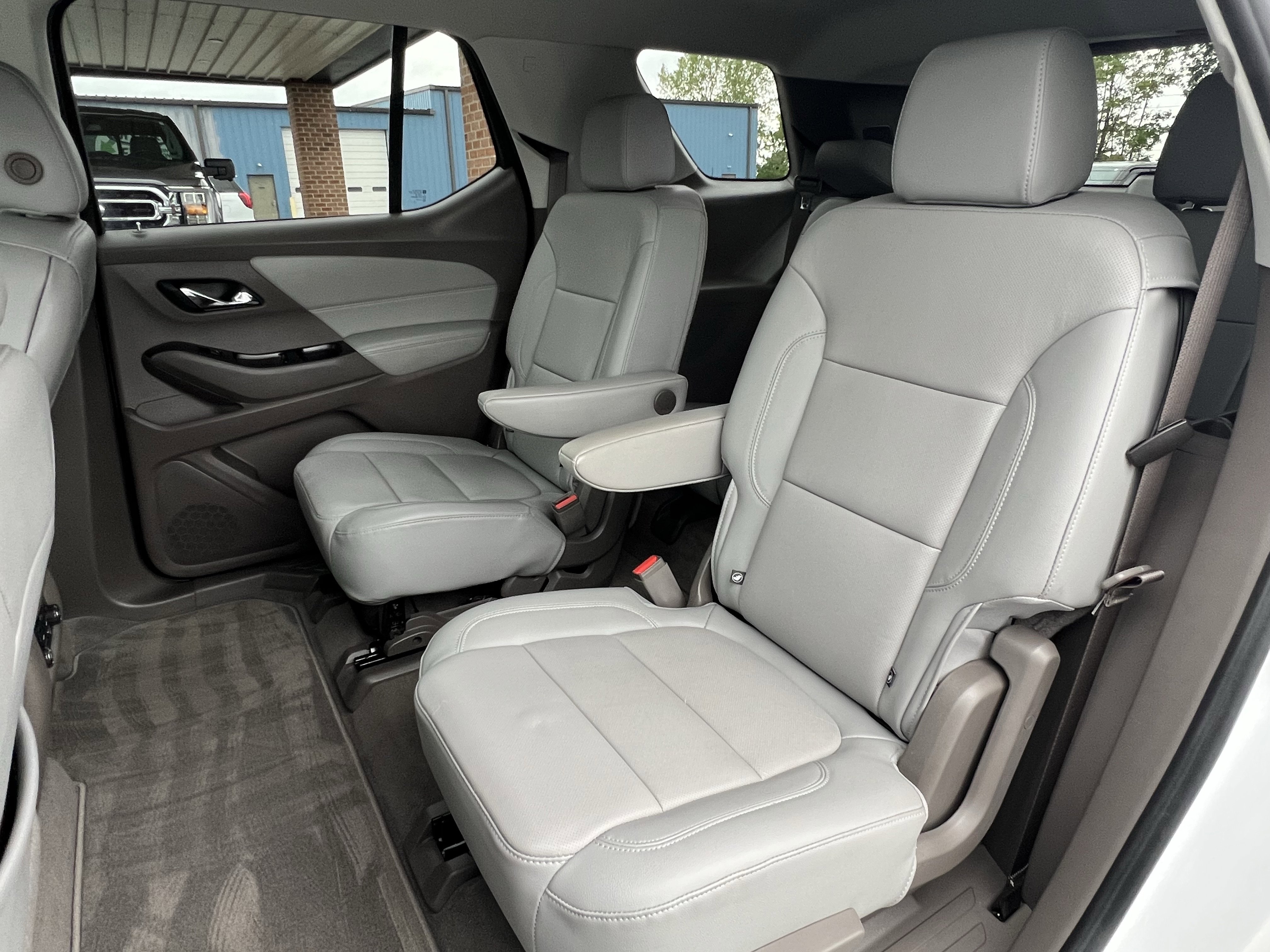 Used 2019 Chevrolet Traverse Premier AWD/4WD image 18