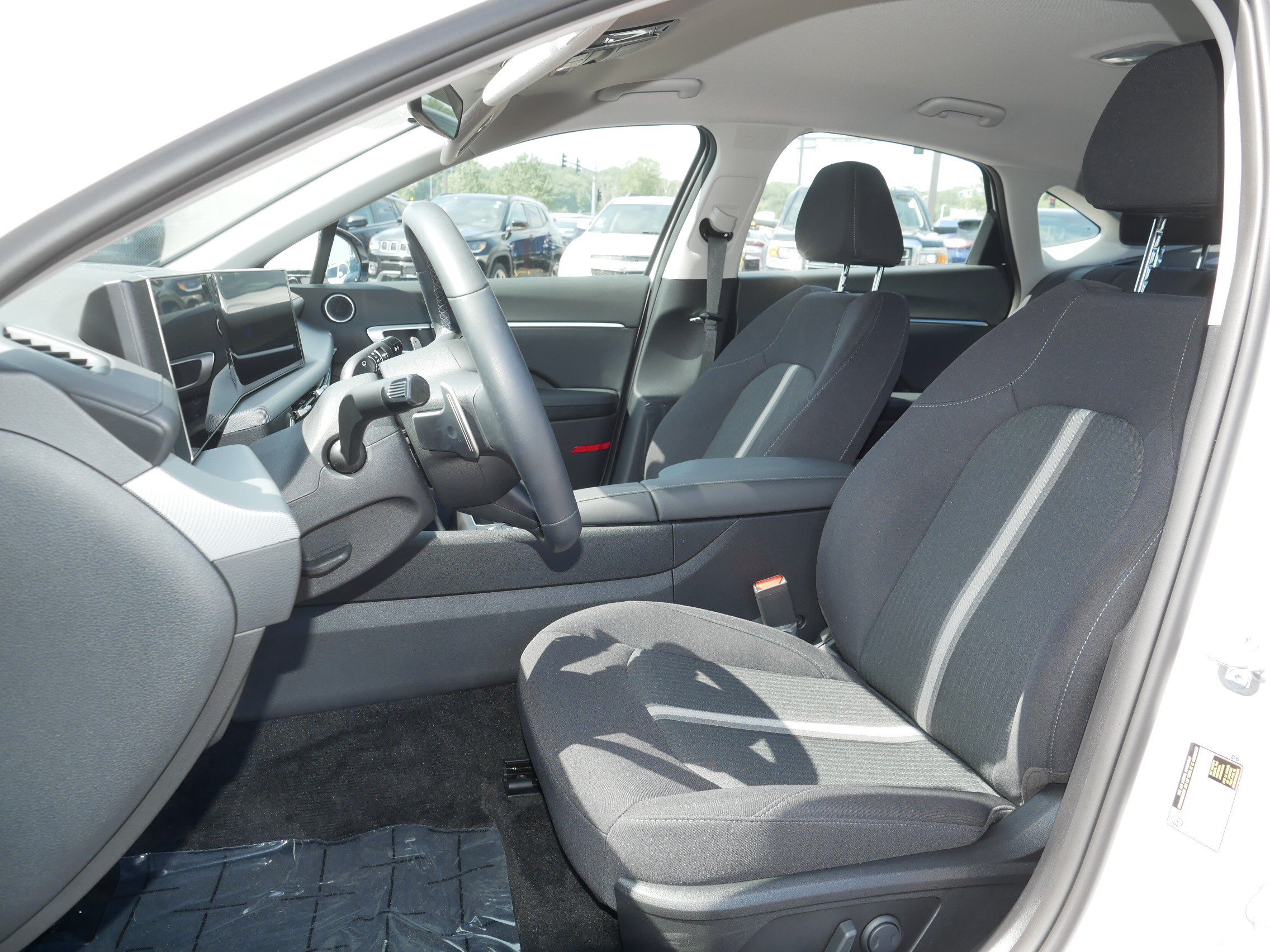Certified 2026 Hyundai Sonata SEL AWD/4WD image 14