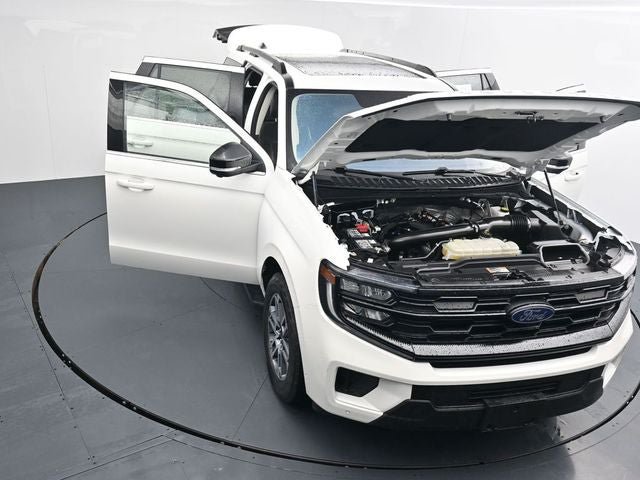 Certified 2025 Ford Expedition Active AWD/4WD image 42
