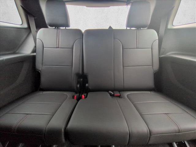 Used 2023 Chevrolet Traverse RS w/ LPO, Floor Liner Package image 20