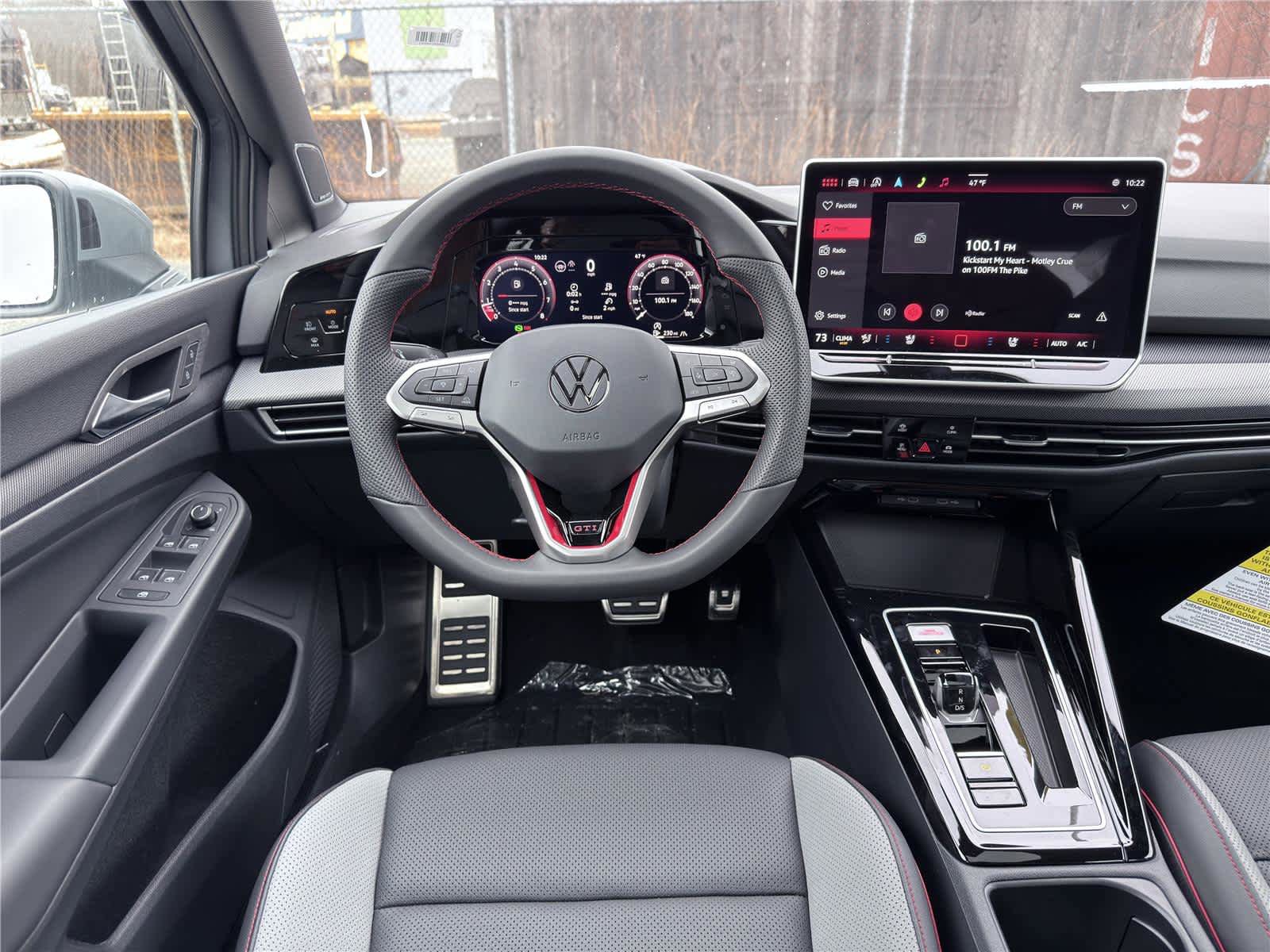 New 2026 Volkswagen GTI SE FWD image 17