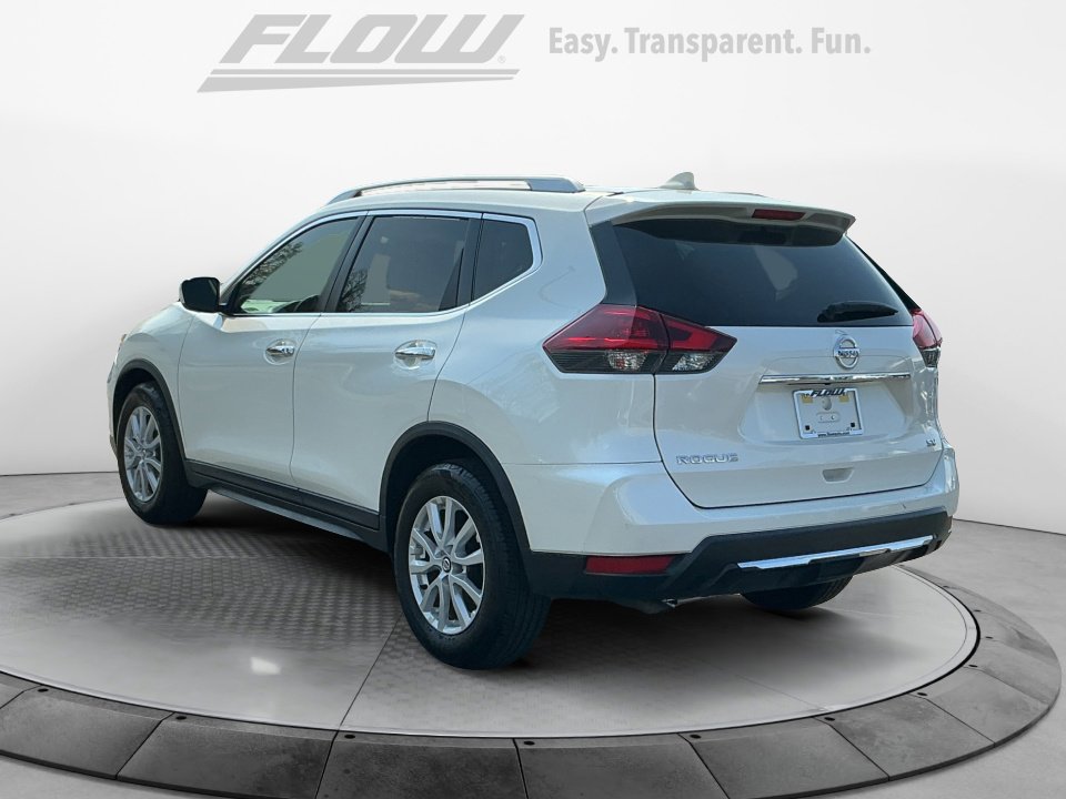Used 2018 Nissan Rogue SV image 6
