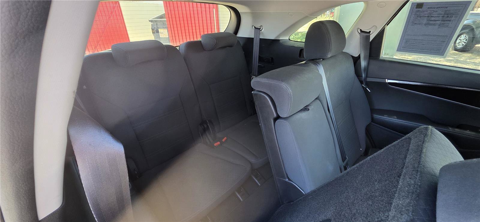 Used 2019 Kia Sorento L FWD image 12