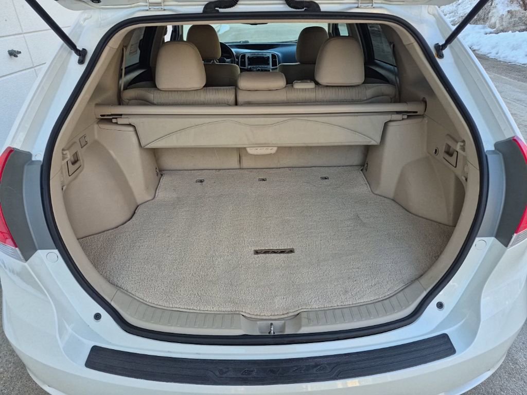 Used 2012 Toyota Venza LE image 9