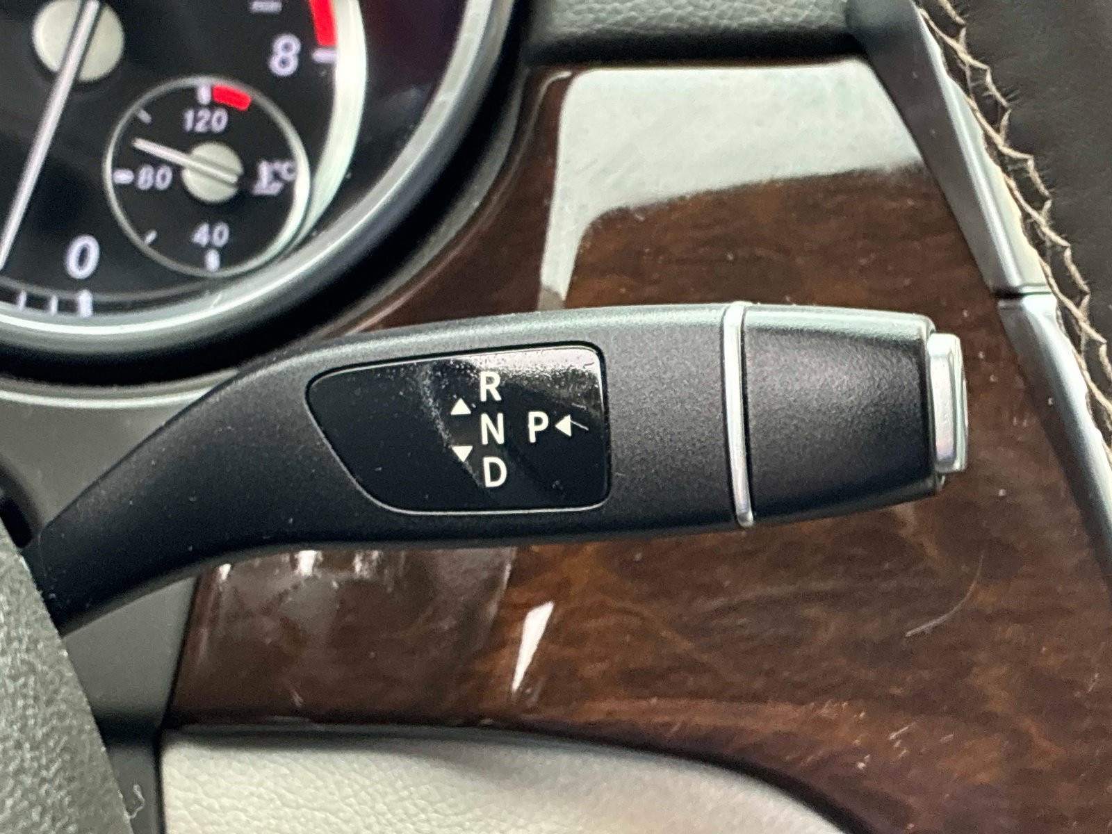 Used 2015 Mercedes-Benz GL 450 4MATIC image 36