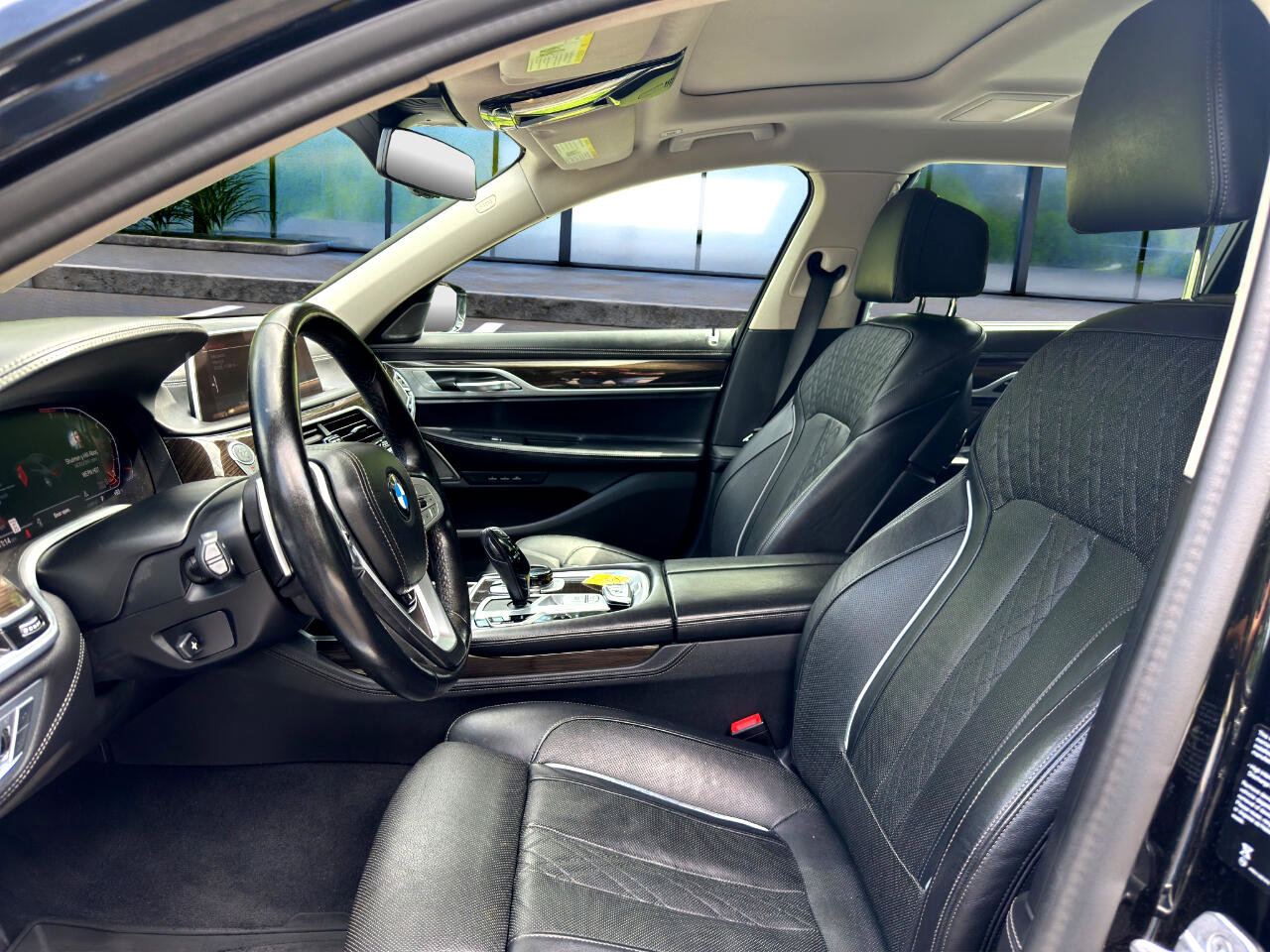 Used 2021 BMW 740i xDrive 740i xDrive Sedan w/ Luxury Rear Seating Package image 9