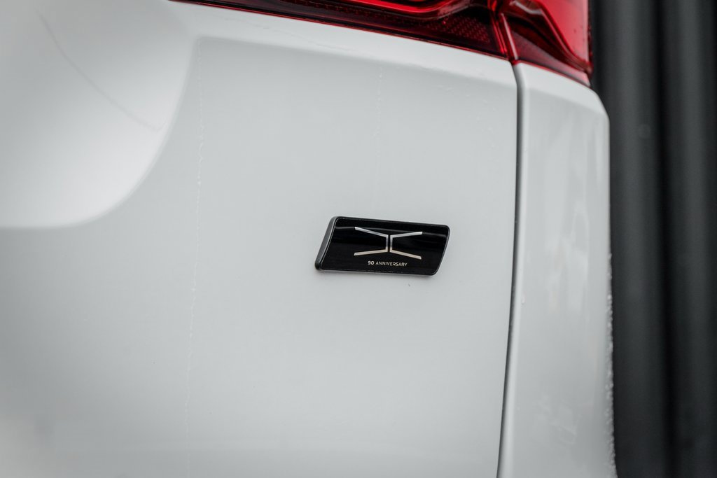 New 2026 Jaguar F-PACE R-Dynamic S image 9