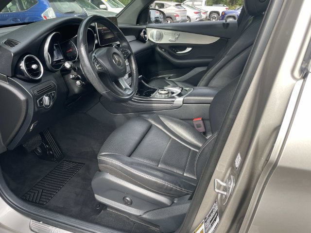 Used 2019 Mercedes-Benz GLC 300 4MATIC image 21