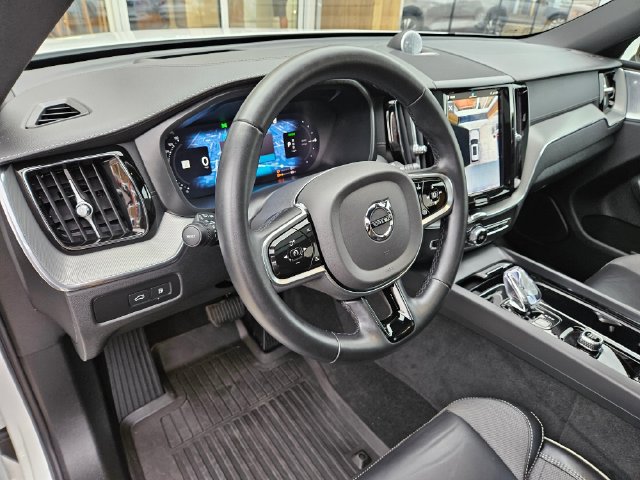 Certified 2024 Volvo XC60 T8 Polestar w/ Protection Package Premier AWD/4WD image 19