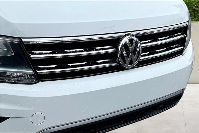 Used 2019 Volkswagen Tiguan SEL AWD/4WD image 33