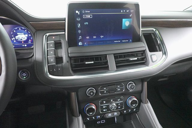 Used 2024 Chevrolet Suburban High Country w/ Premium Package image 17