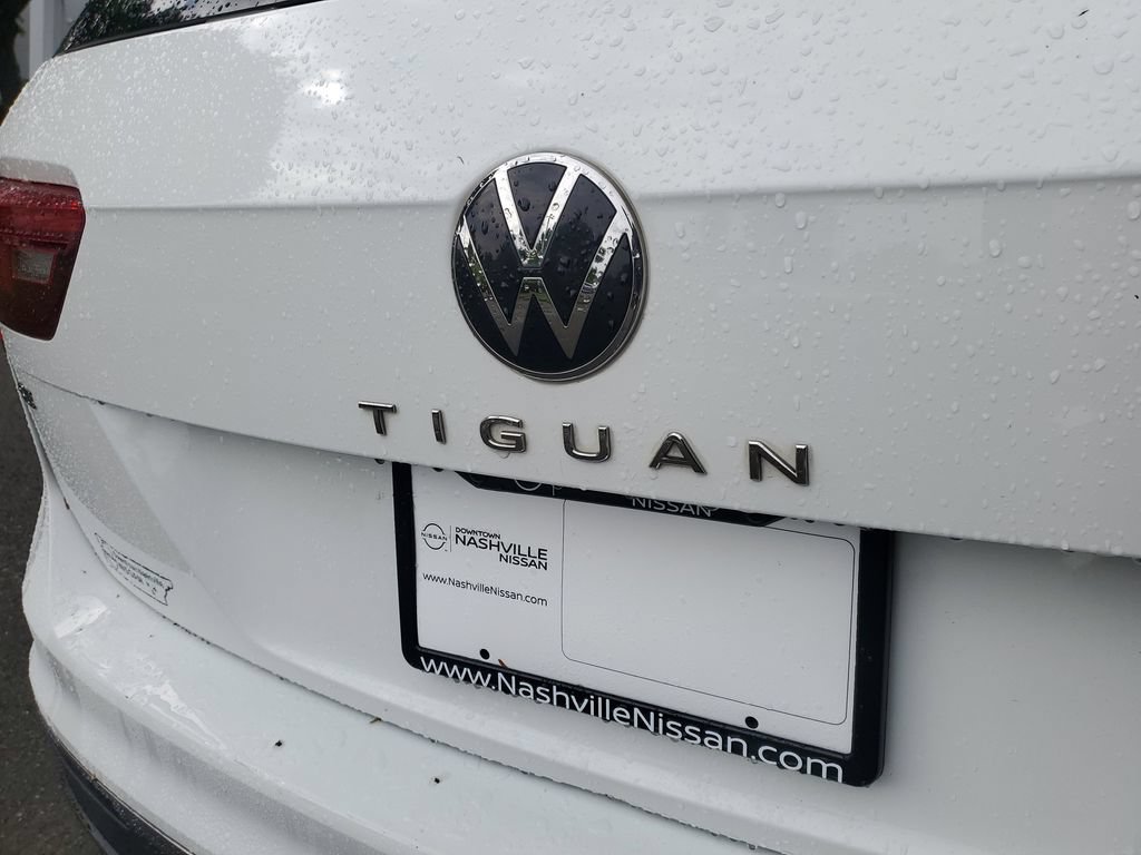 Used 2022 Volkswagen Tiguan SE w/ Panoramic Sunroof Package AWD/4WD image 7