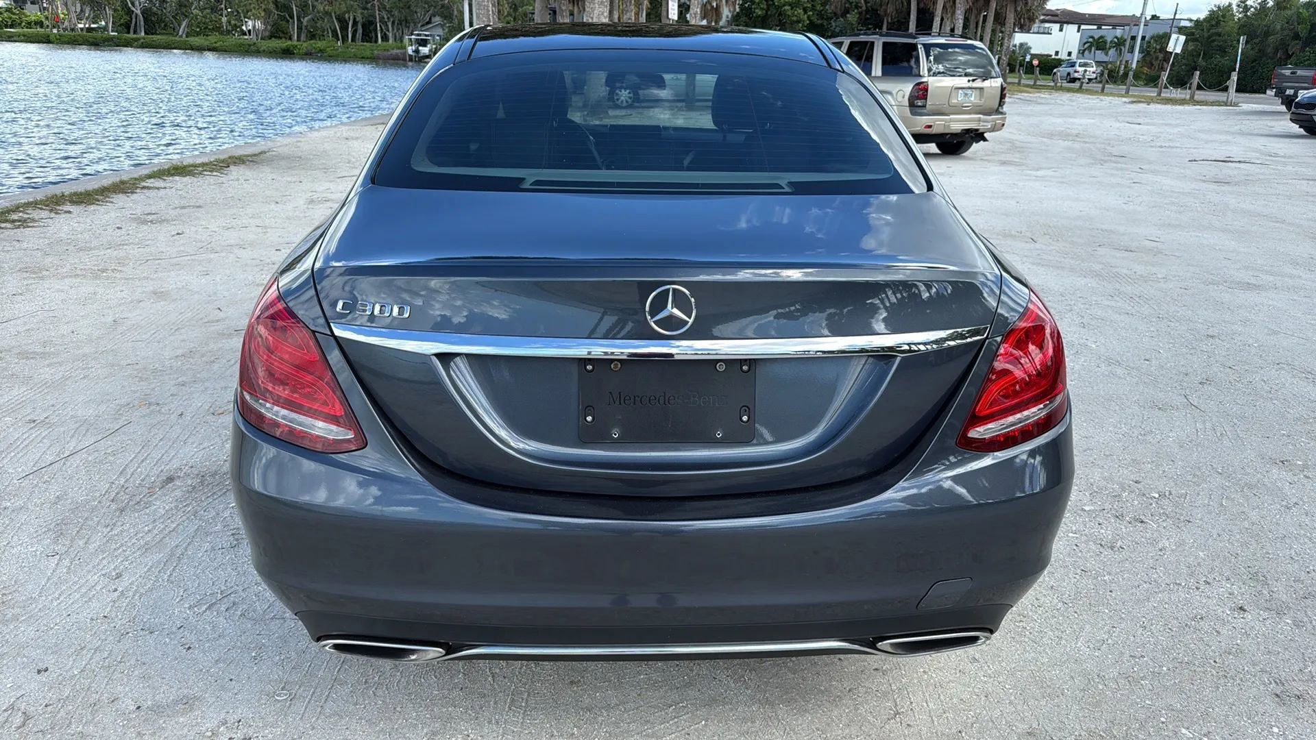 Used 2015 Mercedes-Benz C 300 Sedan image 9