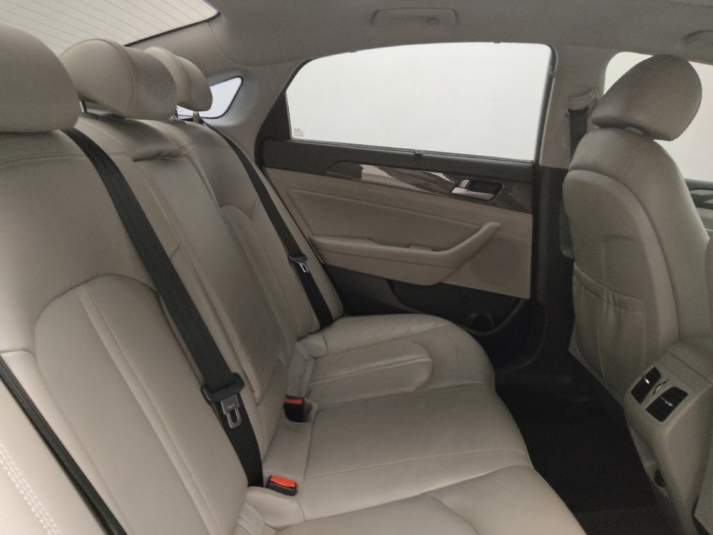 Used 2019 Hyundai Sonata Limited w/ Ultimate Package 02 image 19