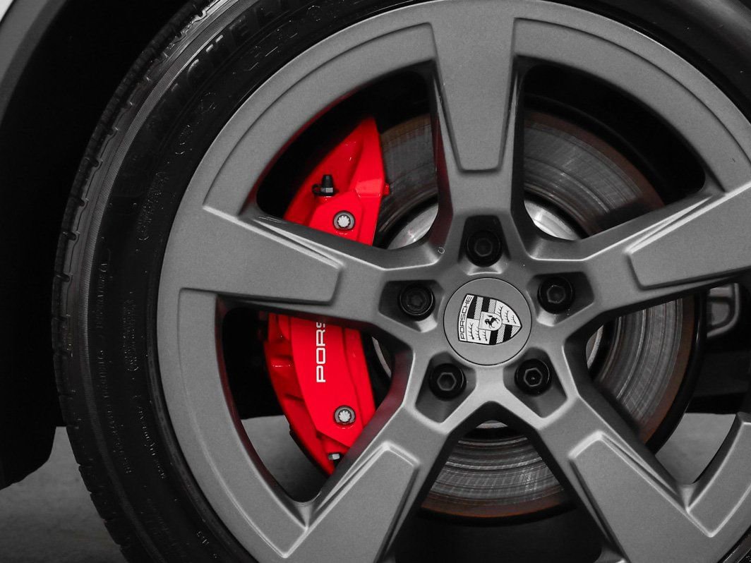 Certified 2025 Porsche Macan 4S Electric image 15