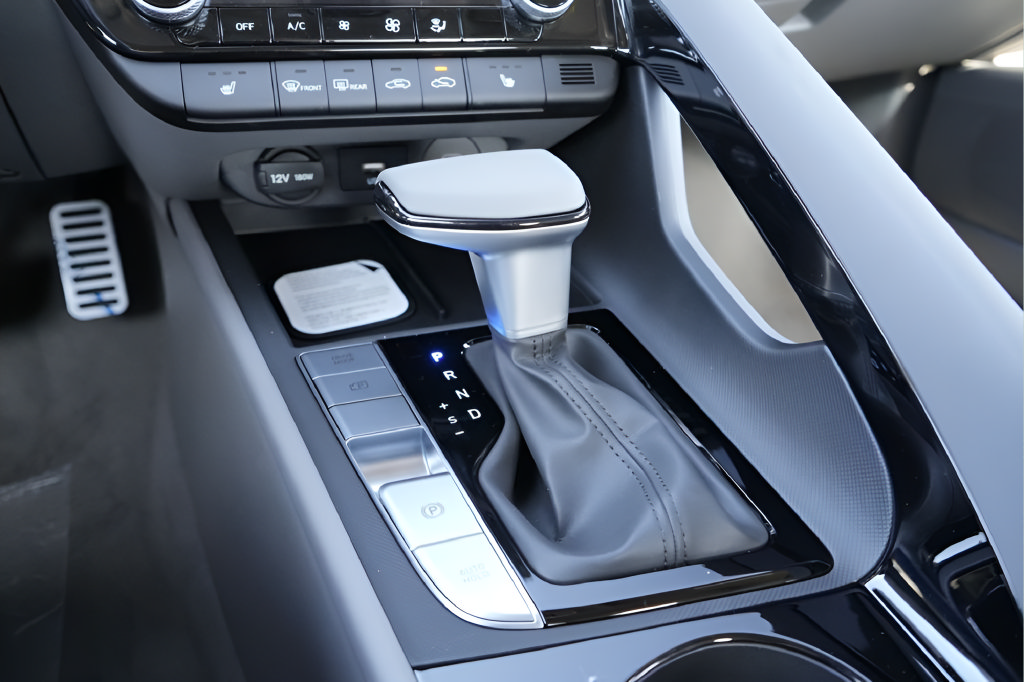 New 2026 Hyundai Elantra SEL Sport FWD image 27