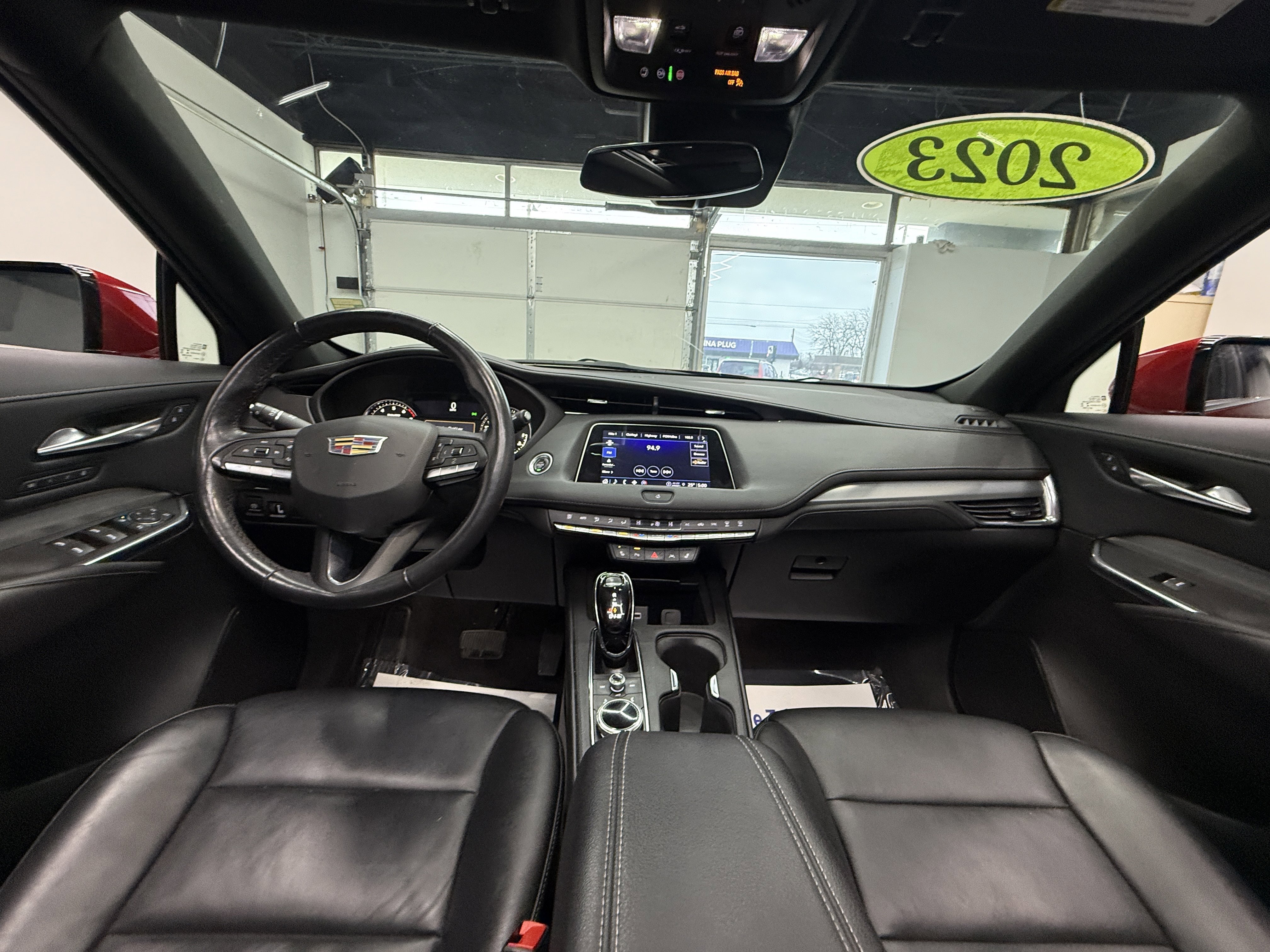 Used 2023 Cadillac XT4 Premium Luxury image 14