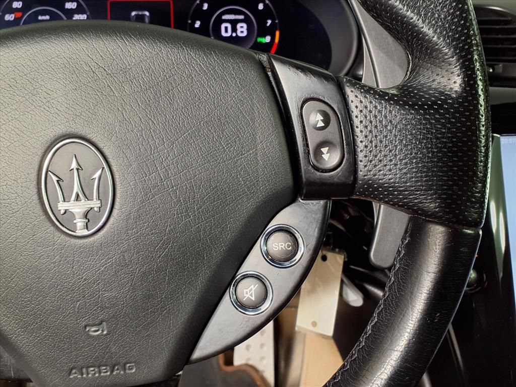 Used 2017 Maserati GranTurismo Sport RWD image 25