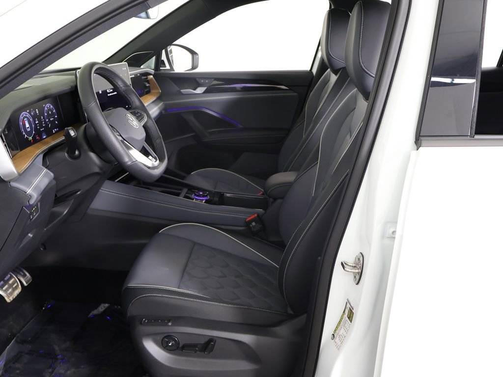 Used 2026 Volkswagen Tiguan SEL R-Line AWD/4WD image 37