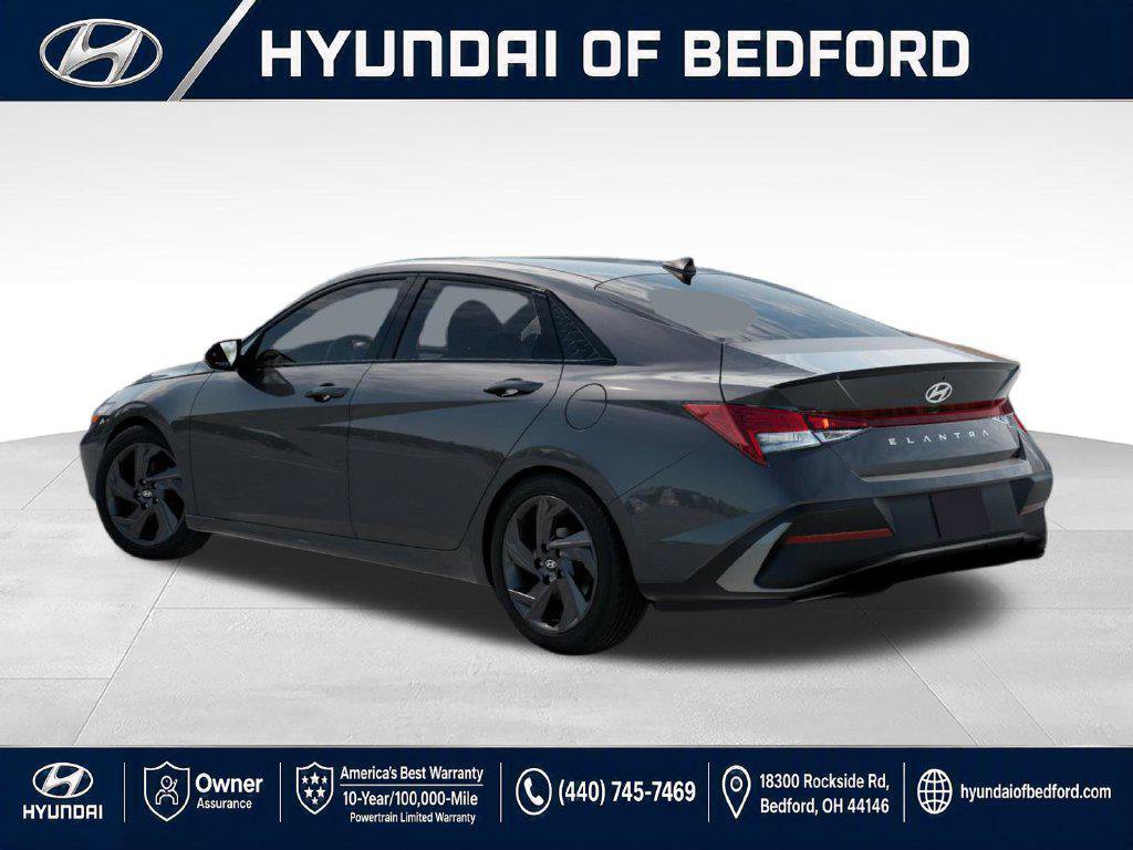 New 2026 Hyundai Elantra SEL Sport FWD image 4