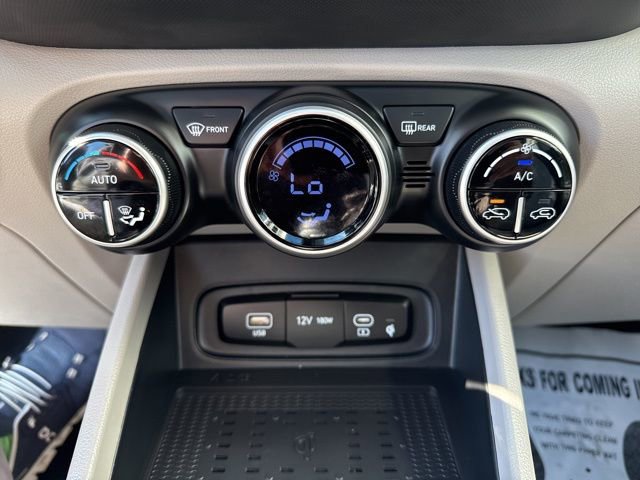Certified 2026 Hyundai Venue SEL image 32