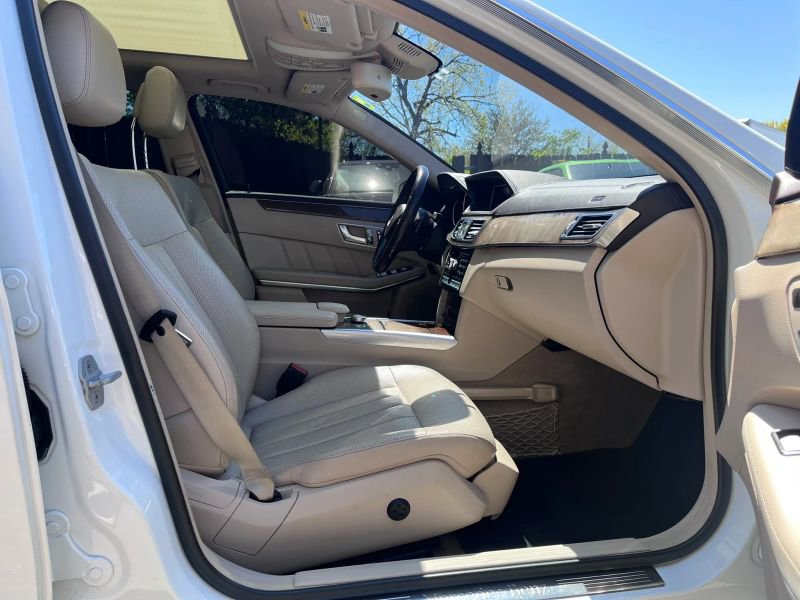Used 2015 Mercedes-Benz E 400 4MATIC Sedan image 14