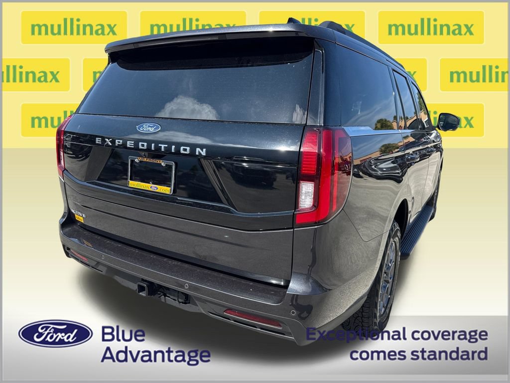 Certified 2025 Ford Expedition Active RWD image 4