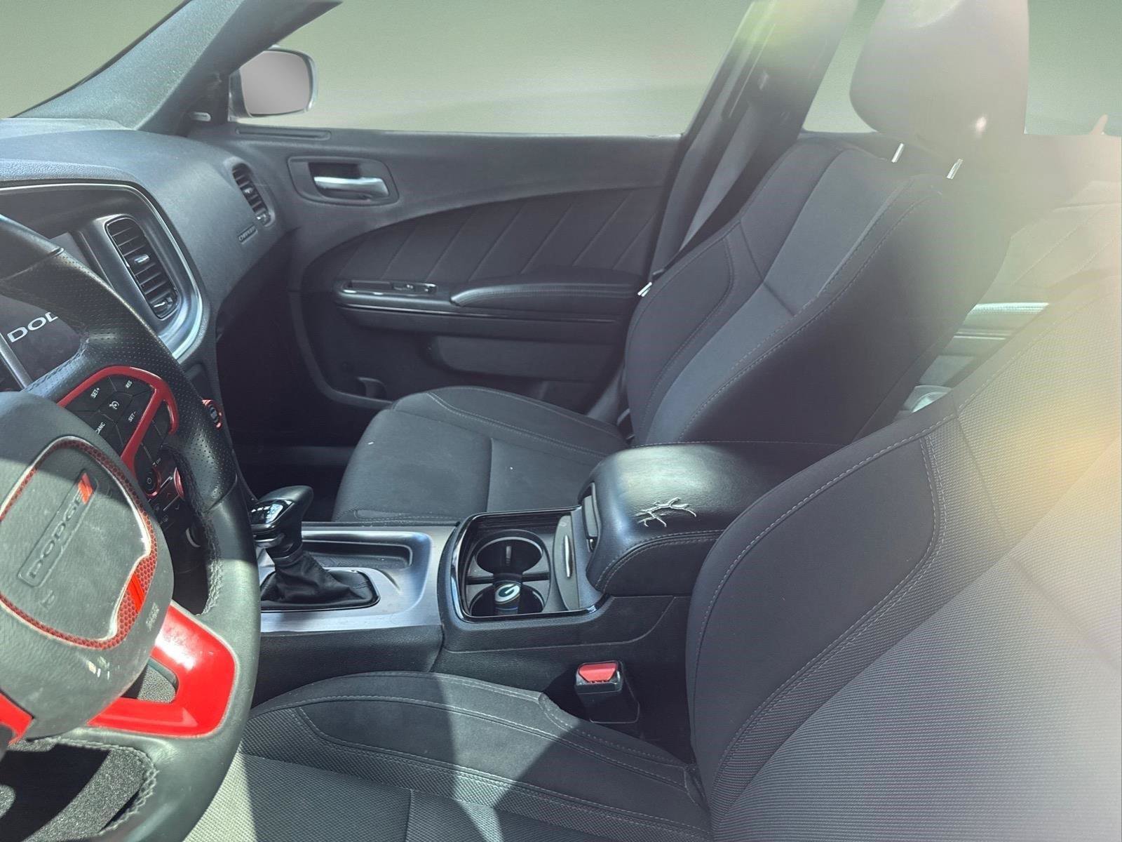 Used 2018 Dodge Charger SXT Plus w/ Blacktop Package RWD image 4