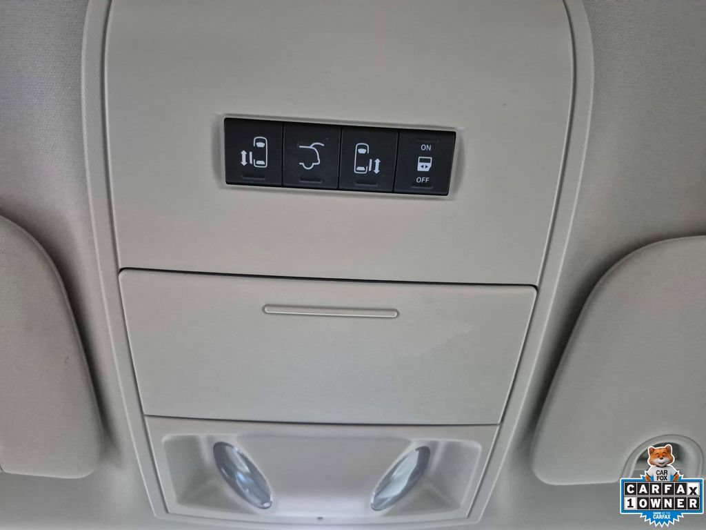Used 2014 Dodge Grand Caravan SXT FWD image 22