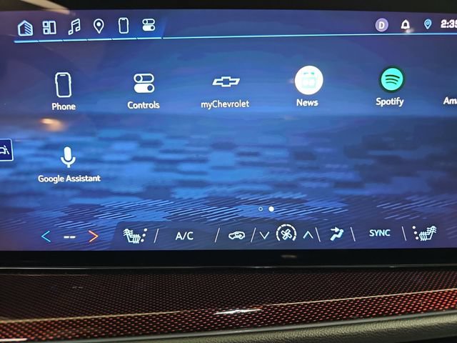 Used 2025 Chevrolet Traverse Z71 w/ Driver Confidence Package AWD/4WD image 24