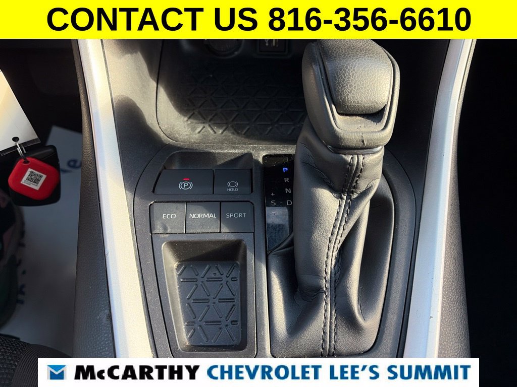 Used 2025 Toyota RAV4 LE FWD image 9