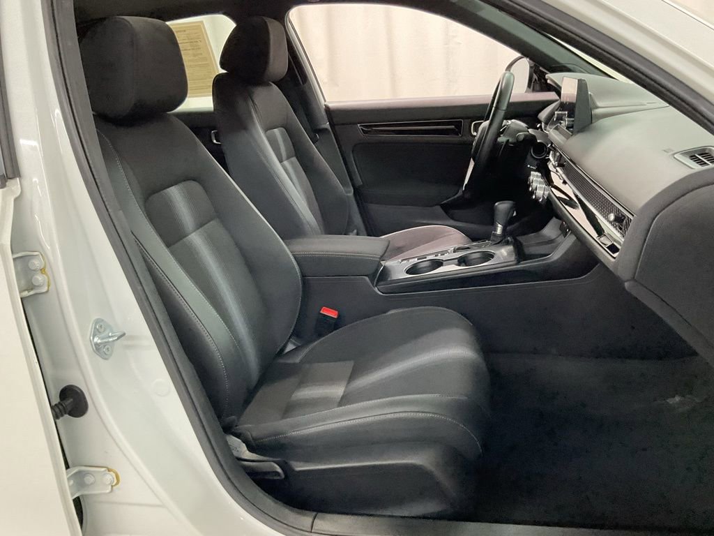Certified 2025 Honda Civic Sport image 30