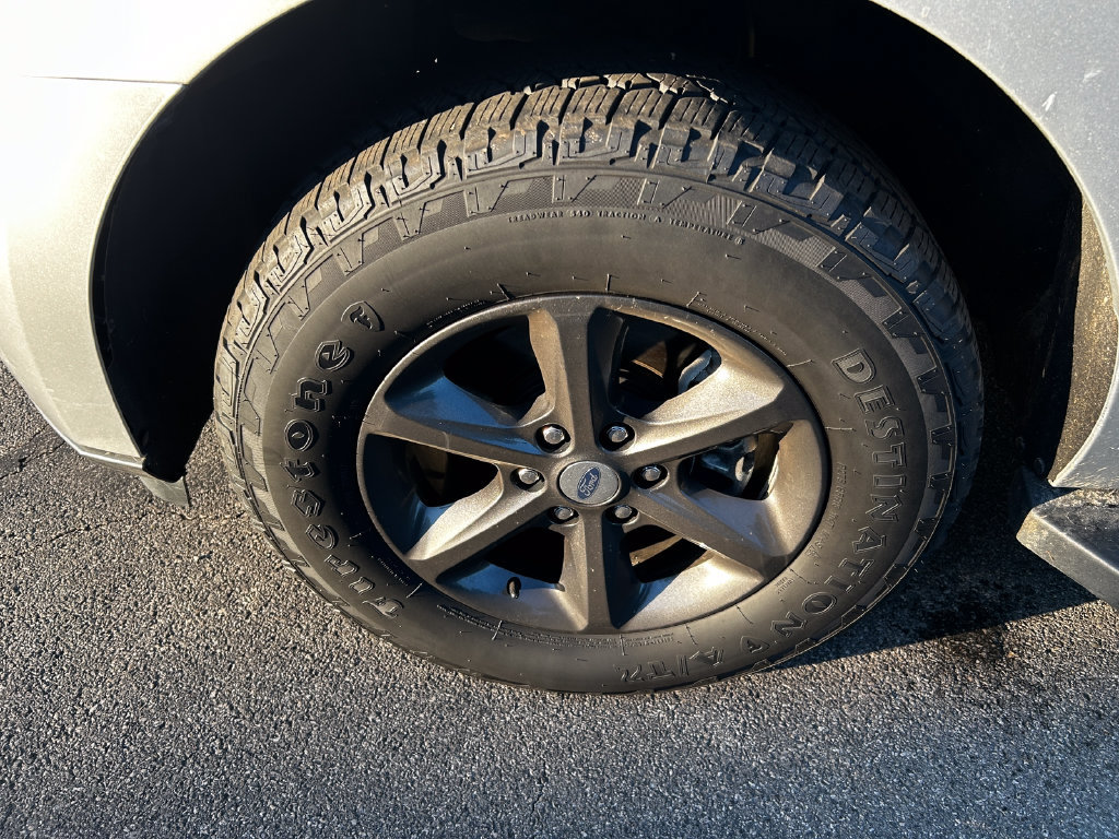 Used 2019 Ford Expedition XLT w/ Equipment Group 202A AWD/4WD image 34