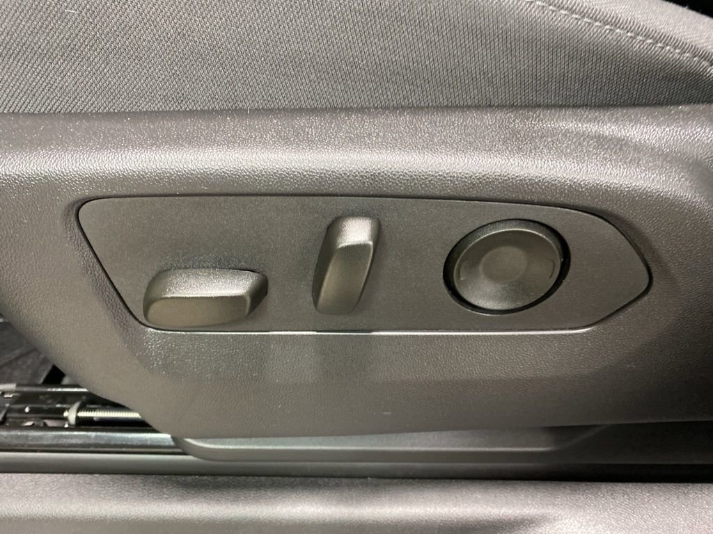 Used 2025 Chevrolet Silverado 3500 LT w/ All Star Edition image 25