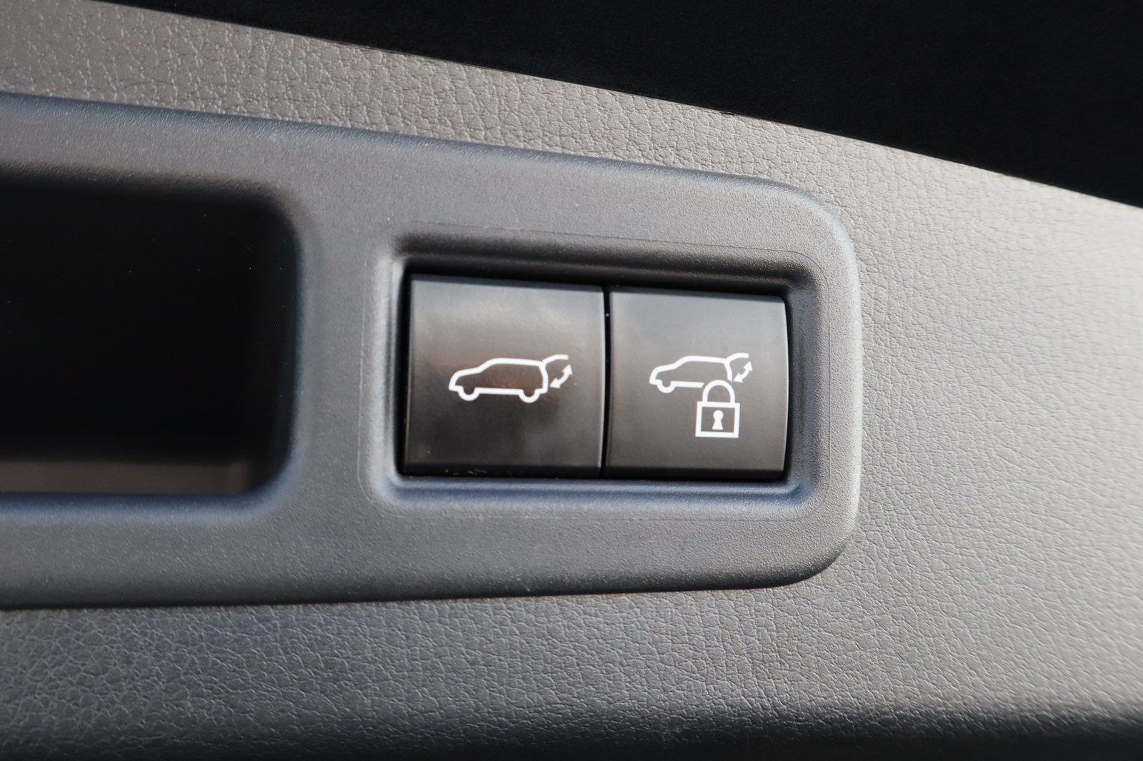 Used 2023 Lexus RX 350 FWD w/ Cold Area Package image 40