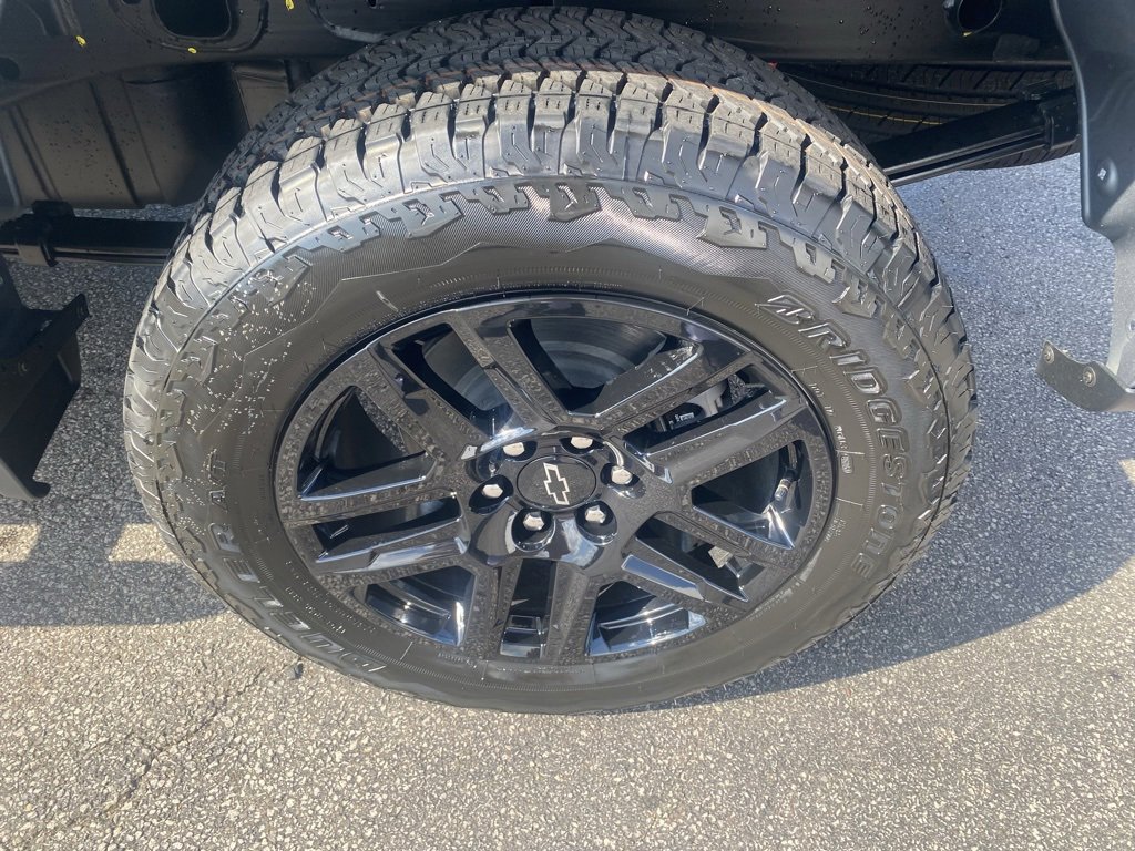 New 2026 Chevrolet Silverado 1500 Custom Trail Boss w/ Turbomax Blackout Package image 28