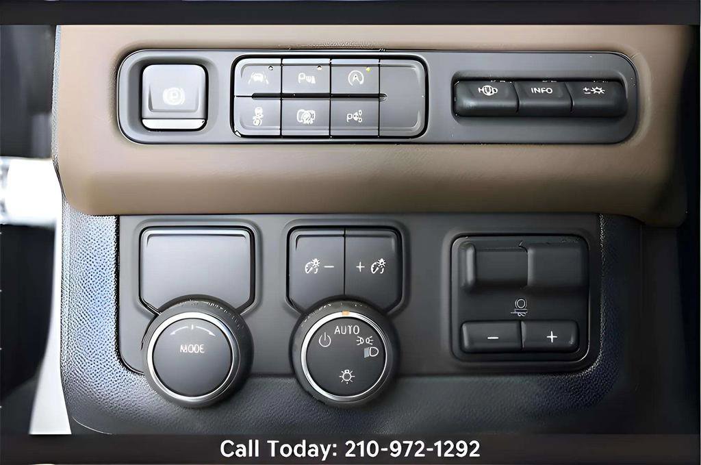 Used 2024 Chevrolet Tahoe High Country w/ Advanced Technology Package image 46