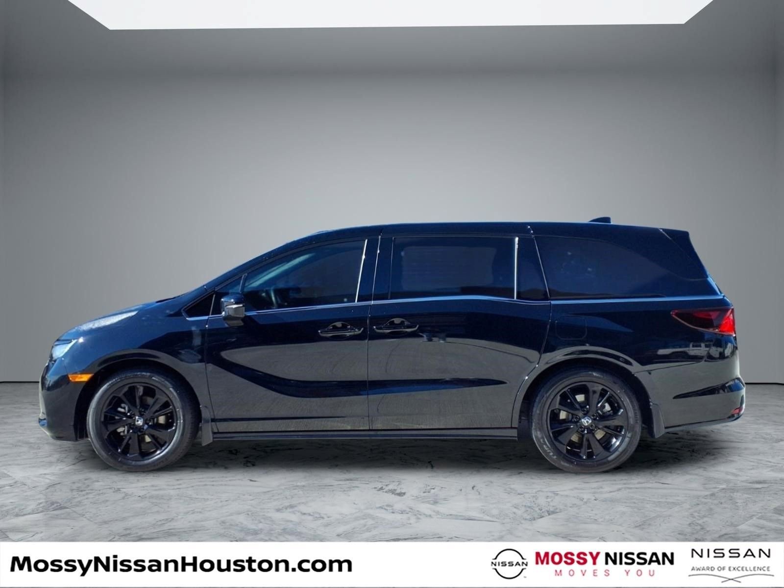 Used 2023 Honda Odyssey Sport image 5