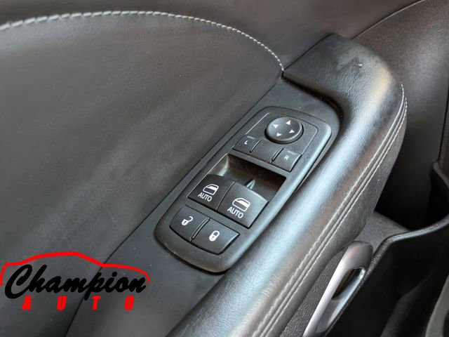 Used 2015 Dodge Challenger R/T Plus image 27