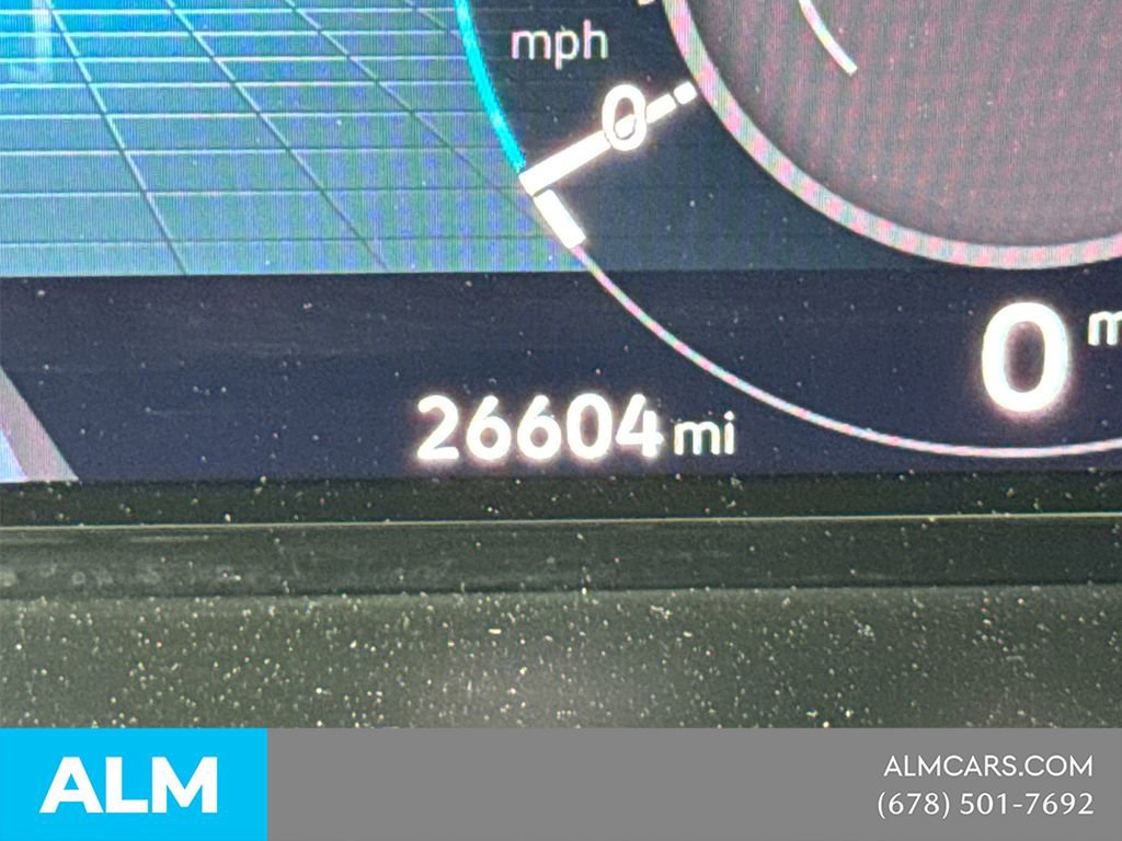 Used 2025 Volkswagen Atlas SE FWD image 32