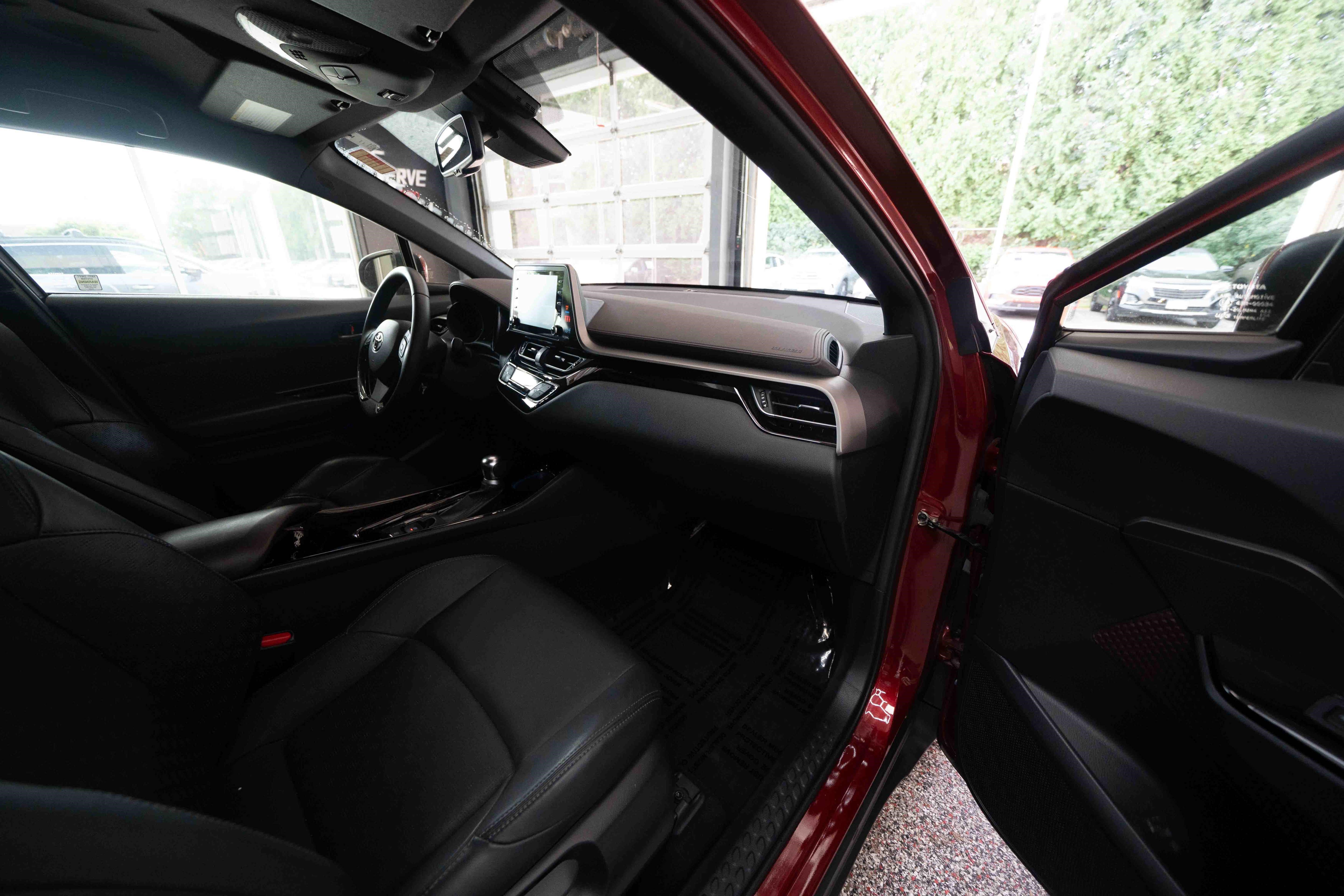 Used 2019 Toyota C-HR Limited FWD image 26