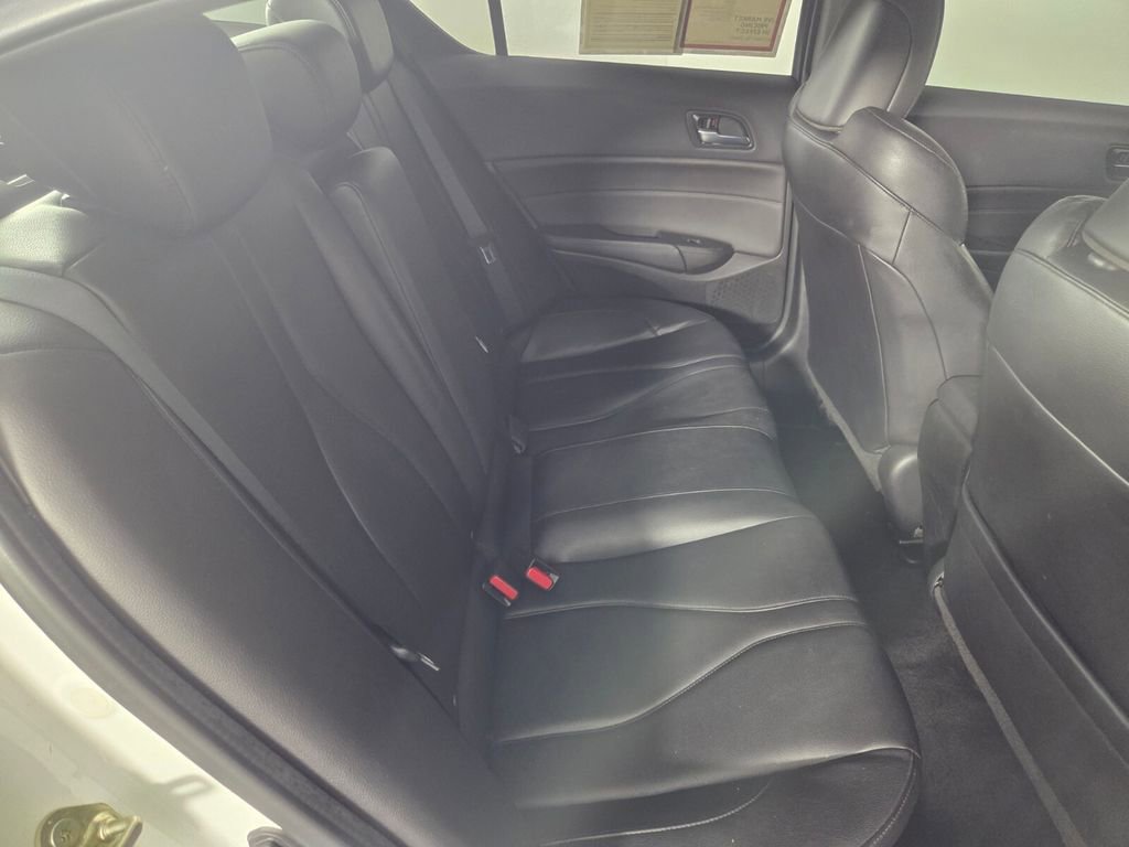 Used 2019 Acura ILX FWD image 29