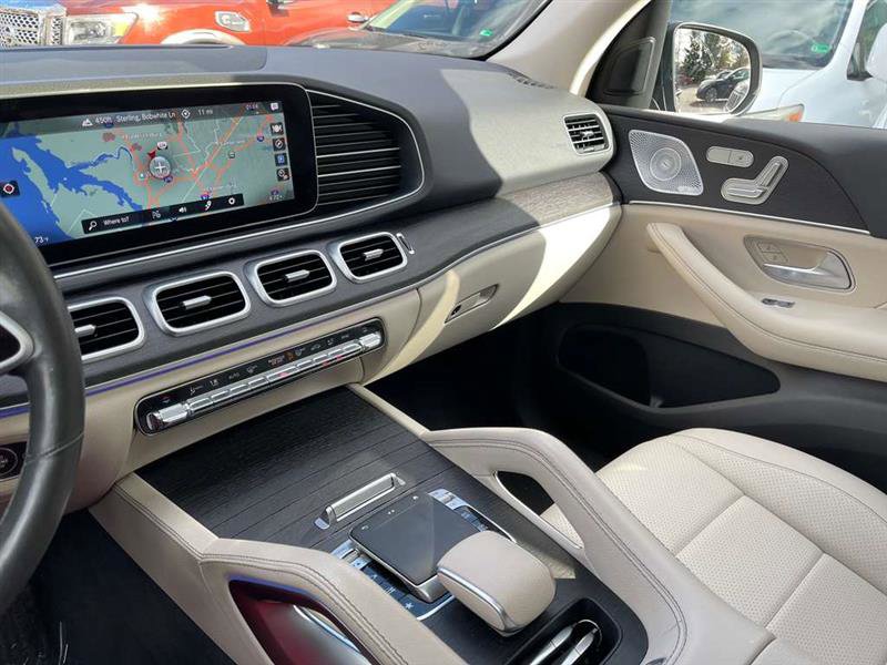 Used 2020 Mercedes-Benz GLE 350 4MATIC w/ Premium Package image 31