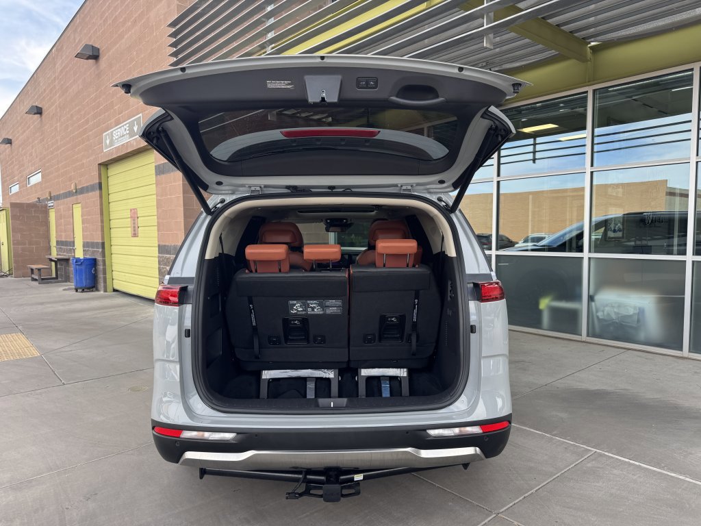 Used 2024 Kia Carnival SX Prestige FWD image 43