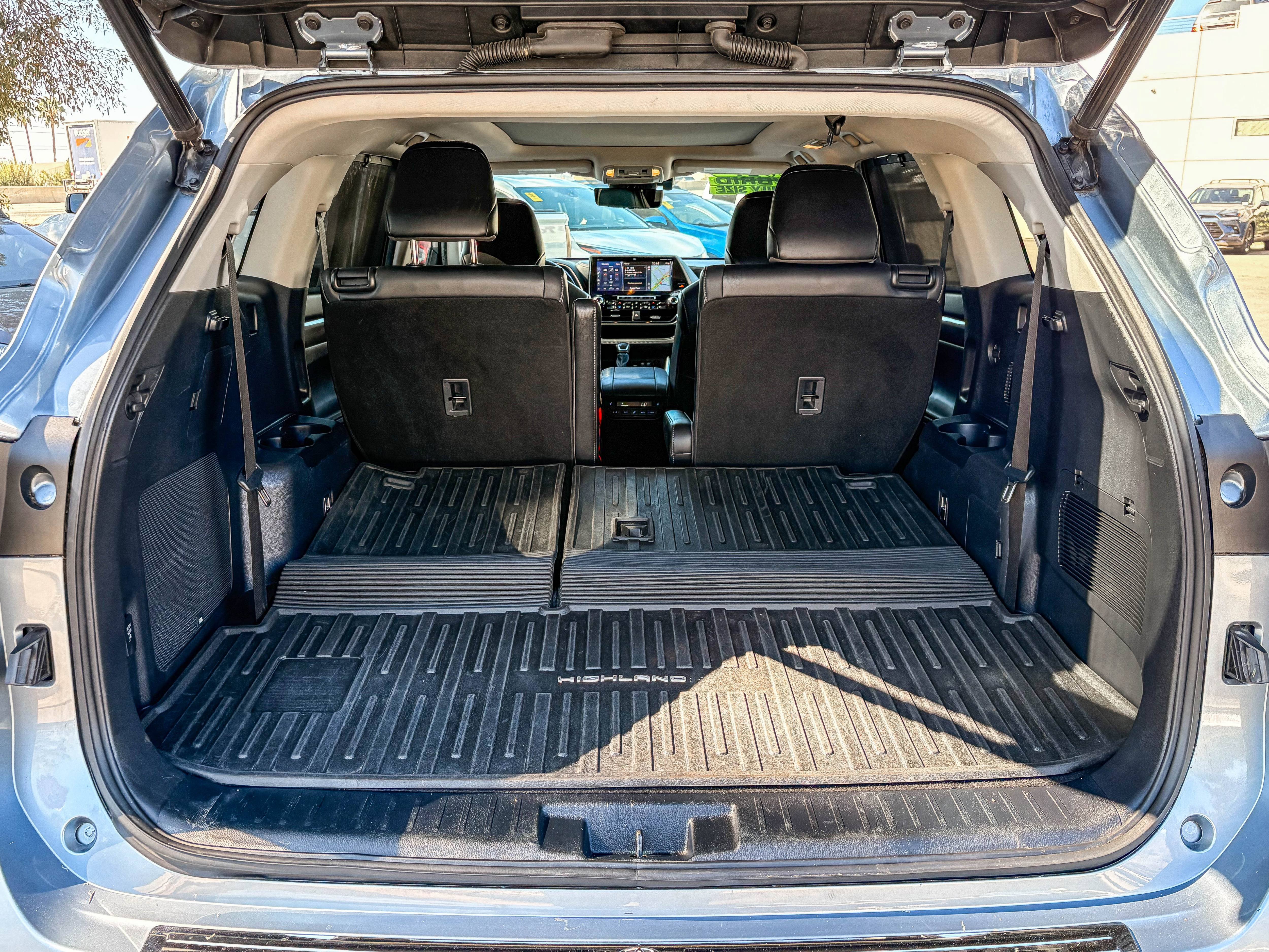 Used 2021 Toyota Highlander Platinum AWD/4WD image 25