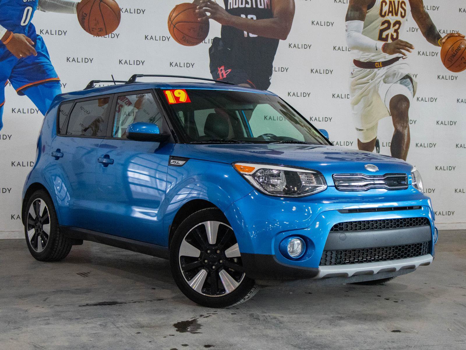 Used 2019 Kia Soul + image 2